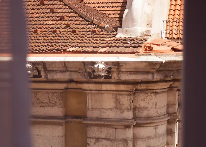 Lisbon Arsenal Suites